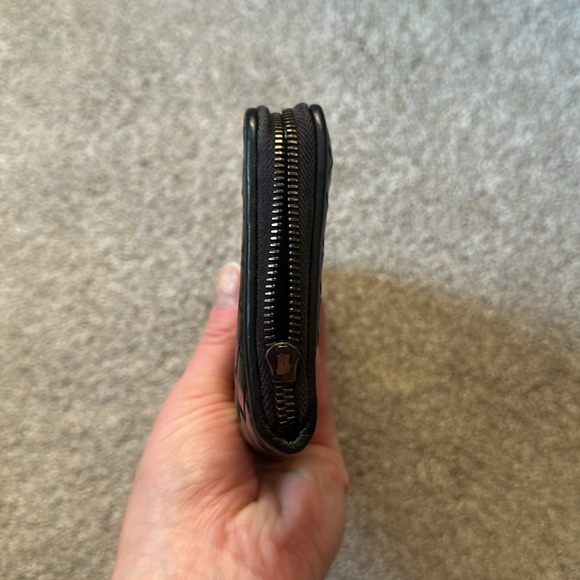 Bottega Zip Around Leather Wallet - Picture 11 of 11